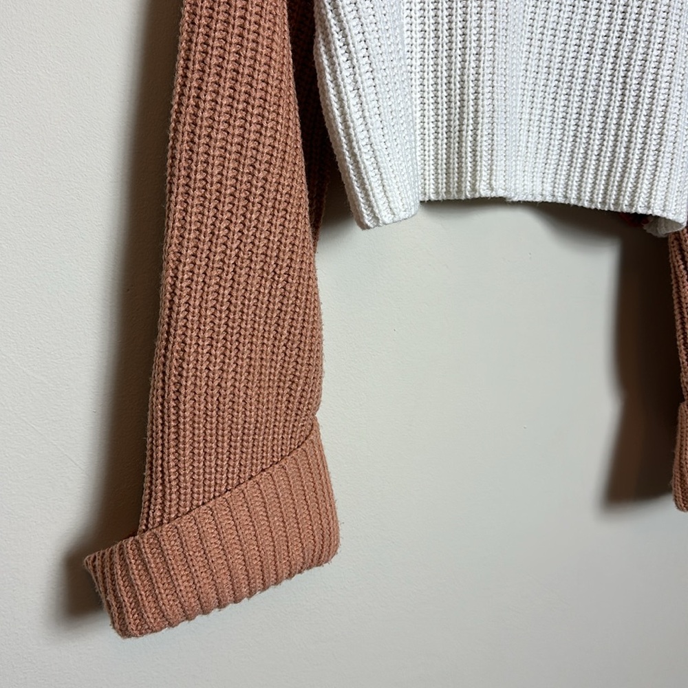 Cropped Colorblock 100% Acrylic Chinky Knot Turtleneck Sweater‎ - Picture 2 of 6